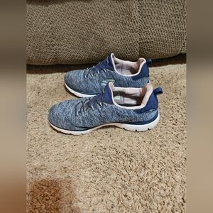 Womens Blue & Pink Skechers Slip On Quick Getaway Shoes Size 9.5